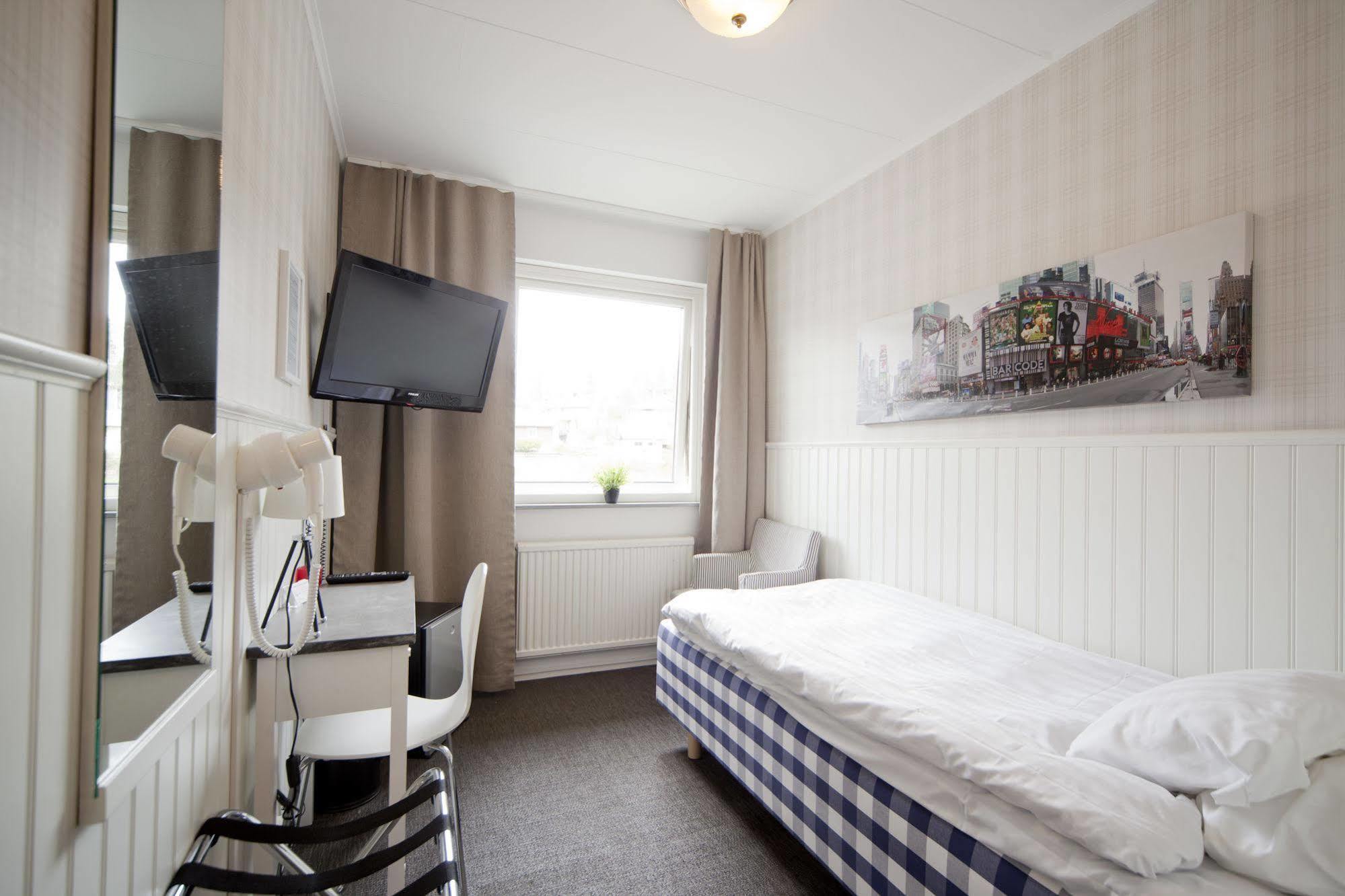 Lages Motel Borås Buitenkant foto